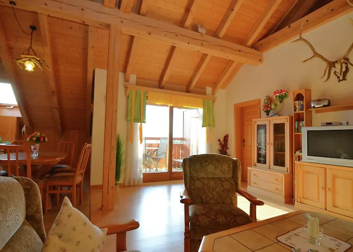 With Panoramic View And Every Convenience - شقة فالدكيرشن